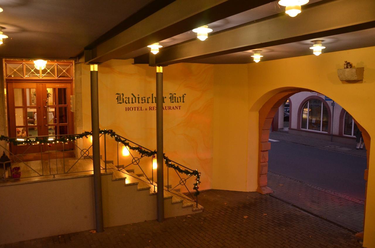 Badischer Hof تاوبربيشوفسهايم المظهر الخارجي الصورة